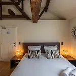 Onderbergen 3* خنت