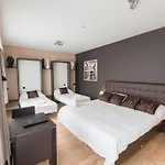 Onderbergen 3* خنت