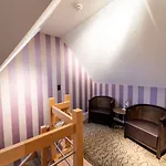 Onderbergen فندق خنت