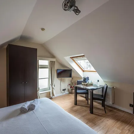 Onderbergen Hotel Gandawa